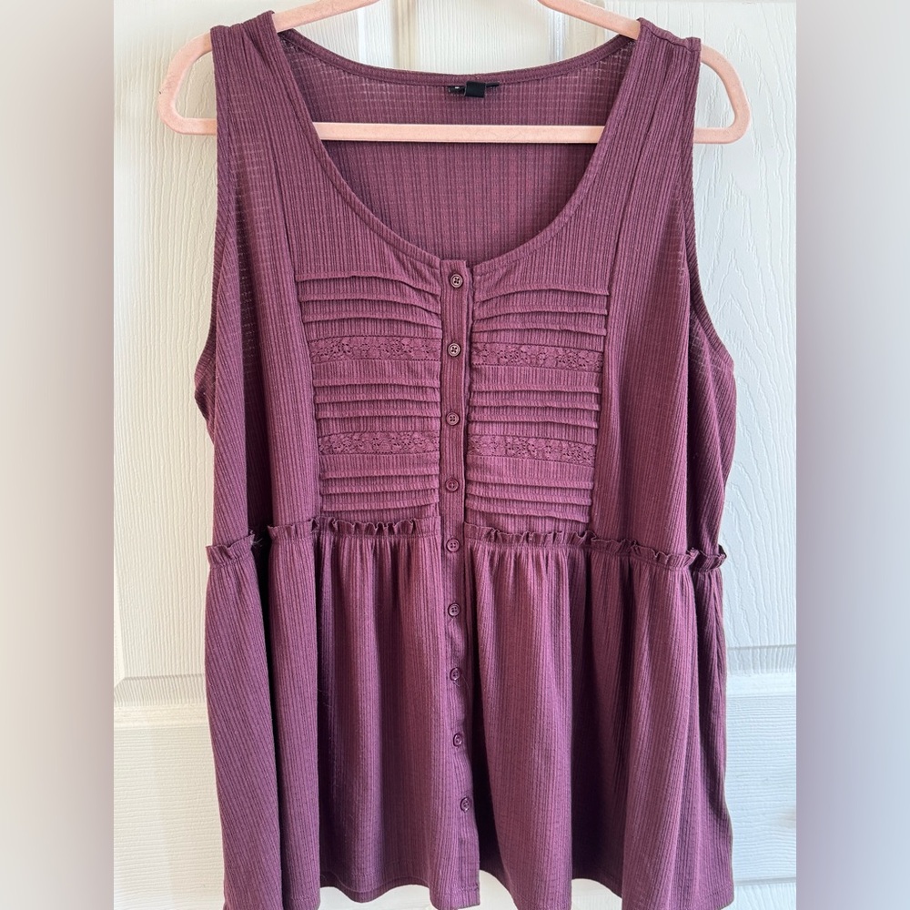 Torrid Mauve Sleeveless button up Blouse - Picture 2 of 4